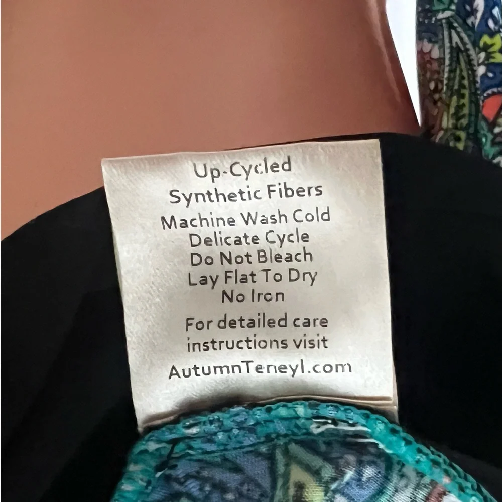 Autumn Teneyl Paisley Halter Dress with Black Trim size medium/large - Picture 10 of 10